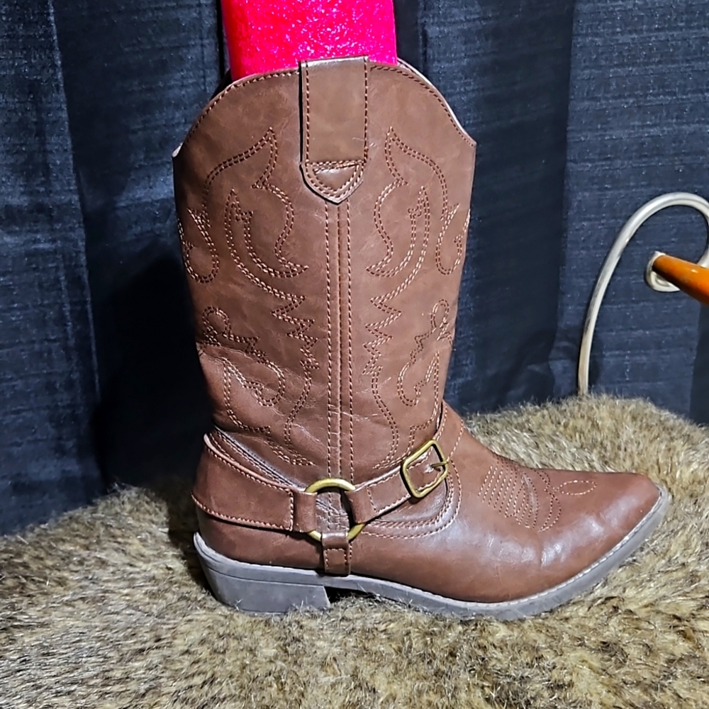 Faux leather cowgirl boots